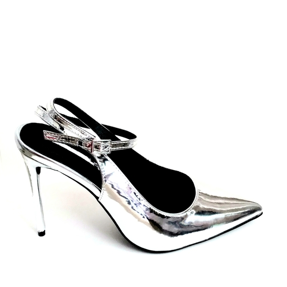 Silver Pointed Stiletto - Picture 3 of 4